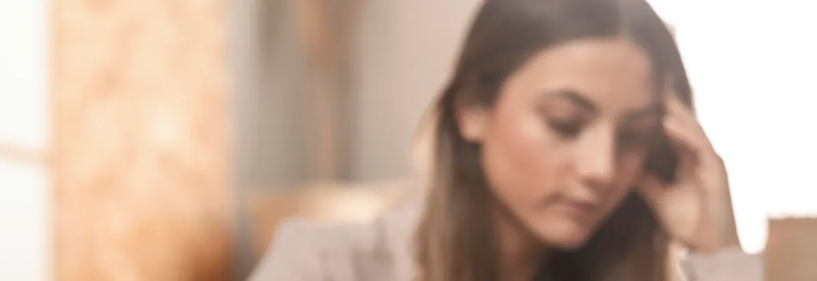hir-fraude-estafa-chica.webp